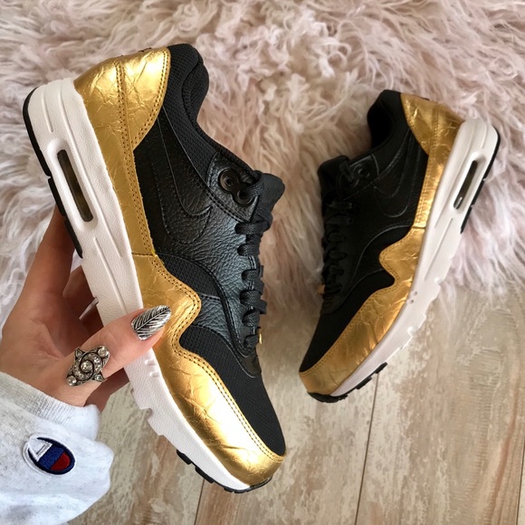 Nike Shoes - NWT⚡️Nike Air max 1 Ultra Rare!
